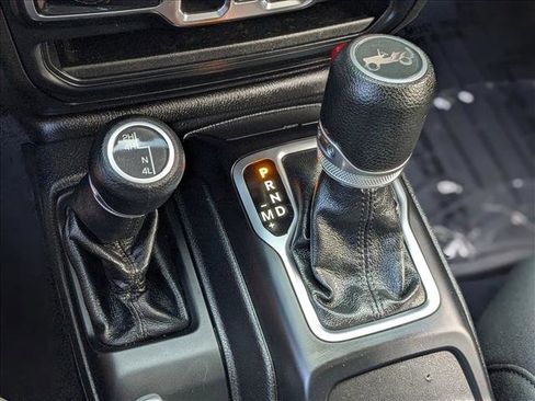 Used 2019 Jeep Wrangler Unlimited Sport S AWD/4WD image 12