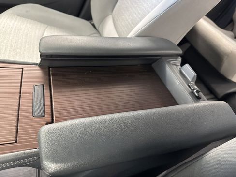 Certified 2021 Toyota Sienna LE image 30