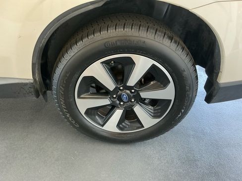 Used 2017 Subaru Forester 2.5i Limited AWD/4WD image 27