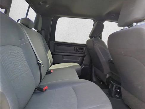 Used 2024 RAM 2500 Tradesman w/ Chrome Appearance Group AWD/4WD image 18