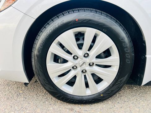 Used 2021 Nissan Sentra S image 13