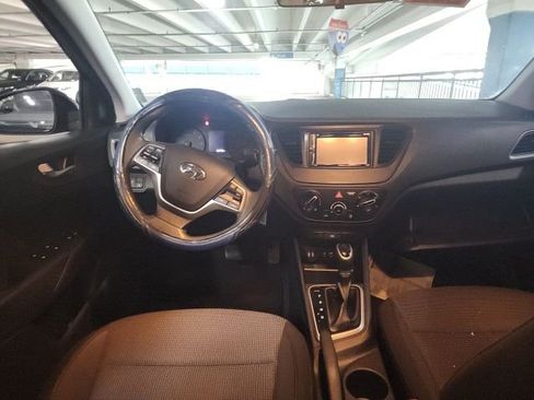 Used 2020 Hyundai Accent SE image 5