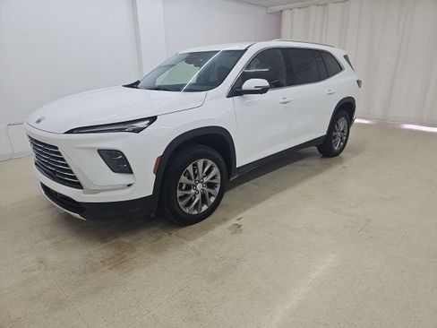 Used 2026 Buick Enclave Preferred FWD image 21