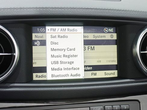 Used 2013 Mercedes-Benz SL 550 image 21