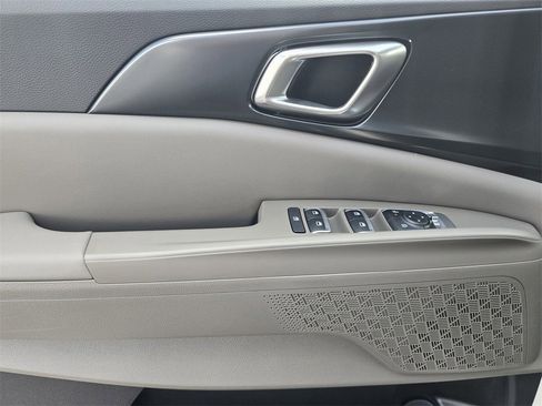 New 2026 Kia Carnival LXS image 16