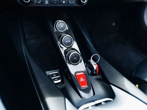 Used 2020 Ford Mustang Shelby GT500 w/ Technology Package RWD image 54