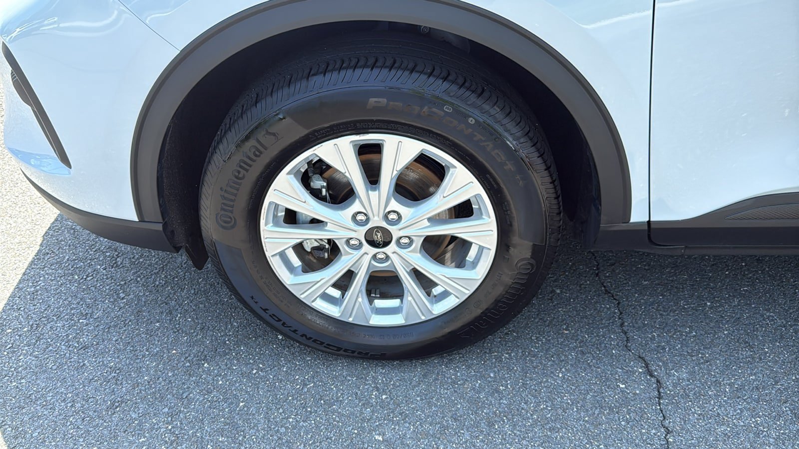 Used 2025 Ford Escape Active AWD/4WD image 8
