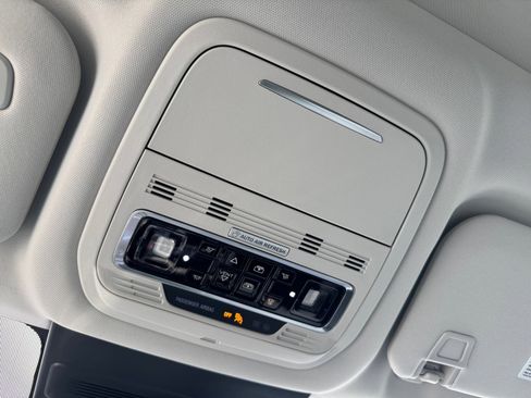 New 2026 Lincoln Nautilus Reserve w/ Jet Appearance Package image 18