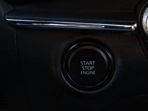 Used 2024 MAZDA MAZDA3 s image 29