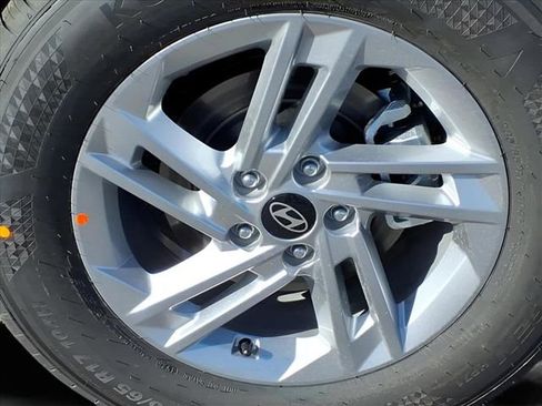 New 2026 Hyundai Tucson SE image 11