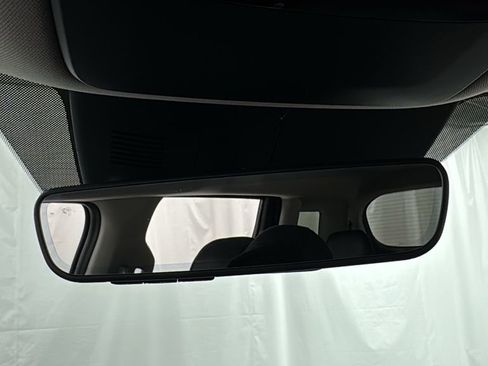 New 2026 Kia Carnival LXS image 32