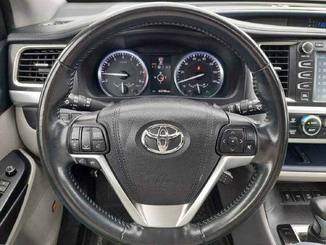 Used 2016 Toyota Highlander Limited AWD/4WD image 38