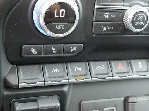 Used 2022 GMC Sierra 1500 Denali w/ Denali Reserve Package image 5