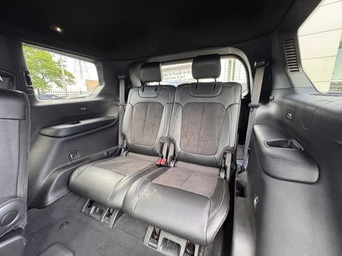 Used 2023 Jeep Grand Cherokee L Altitude AWD/4WD image 17