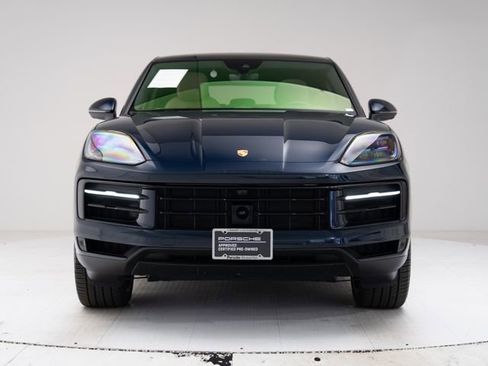 Certified 2025 Porsche Cayenne Coupe AWD/4WD image 31