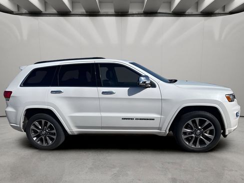 Used 2018 Jeep Grand Cherokee Overland image 7