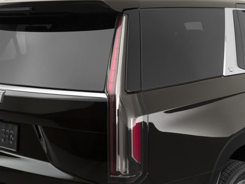 Used 2022 Cadillac Escalade Sport Platinum RWD image 58