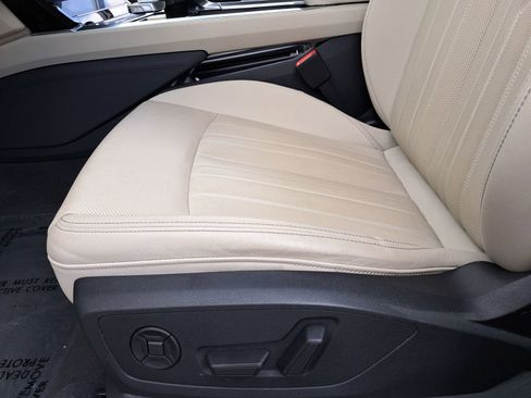 Certified 2024 Audi Q8 e-tron Premium Plus image 32