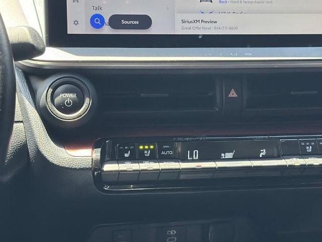 Used 2024 Toyota Prius Prime Premium FWD image 15