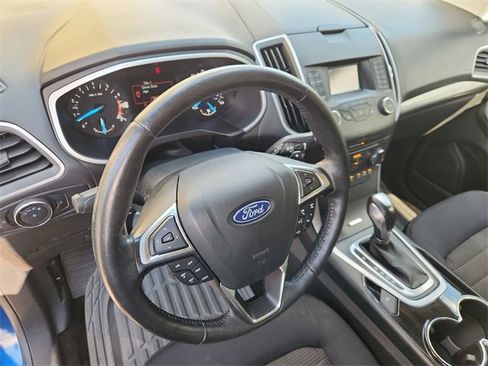 Used 2018 Ford Edge SEL image 10