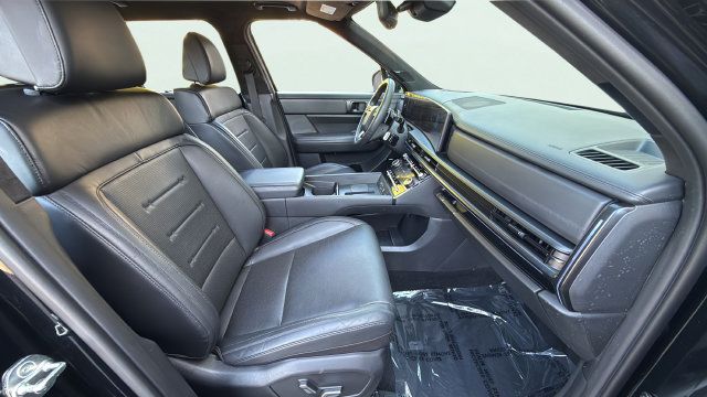 Used 2024 Hyundai Santa Fe Calligraphy AWD/4WD image 24
