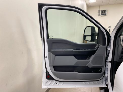 New 2026 Ford F250 XL w/ XL Chrome Package AWD/4WD image 10