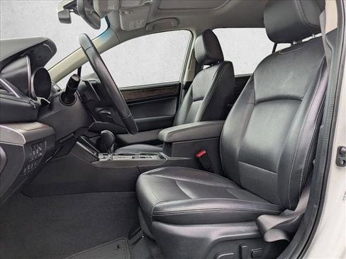 Used 2017 Subaru Outback 2.5i Limited image 19