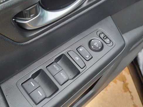 Used 2023 Honda CR-V EX image 10