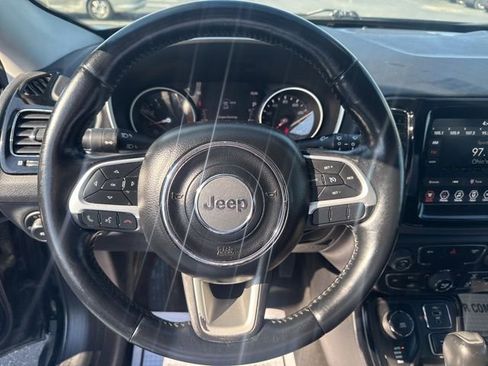 Used 2019 Jeep Compass Limited AWD/4WD image 17
