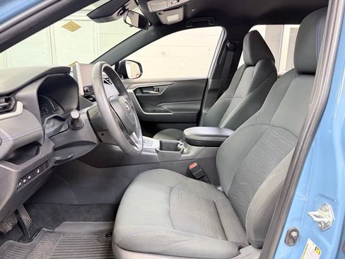Used 2024 Toyota RAV4 SE w/ Weather Package AWD/4WD image 15