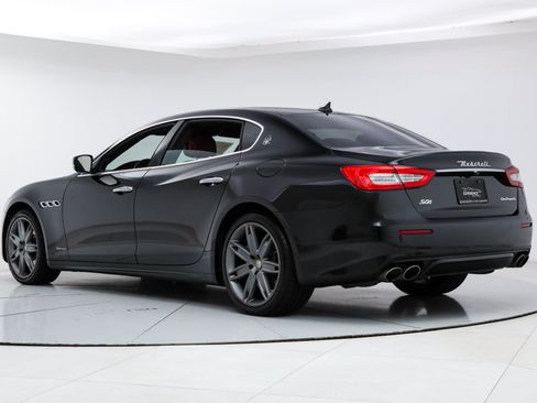 Used 2018 Maserati Quattroporte S GranLusso Q4 AWD/4WD image 3