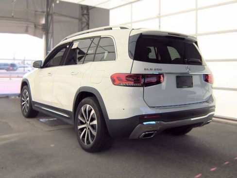 Used 2020 Mercedes-Benz GLB 250 w/ Premium Package image 5