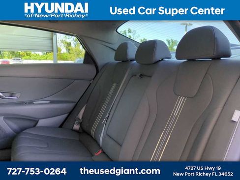 Certified 2024 Hyundai Elantra SEL w/ Convenience Package FWD image 12