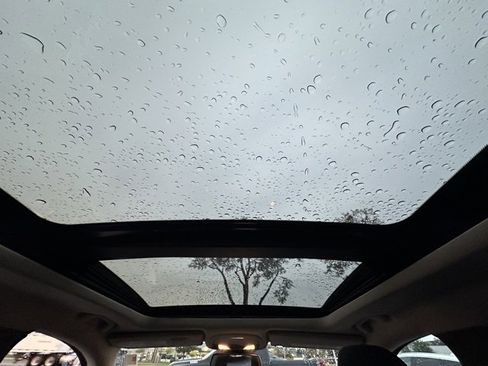 Used 2017 Jeep Cherokee 75th Anniversary image 31