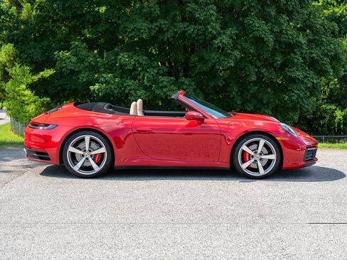 Used 2022 Porsche 911 Carrera 4S AWD/4WD image 8