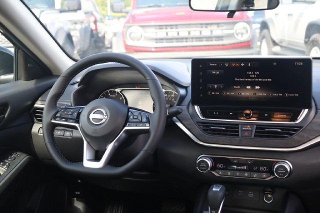 New 2026 Nissan Altima 2.5 SV w/ SV Premium Package FWD image 23