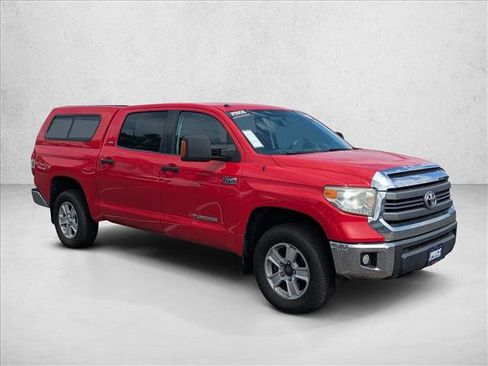 Used 2015 Toyota Tundra SR5 w/ SR5 Upgrade Package AWD/4WD image 3