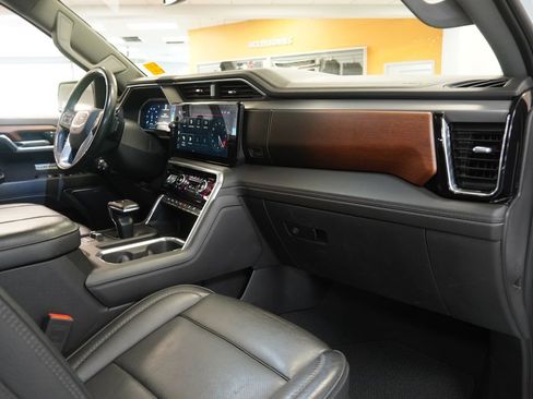 Used 2023 GMC Sierra 1500 Denali AWD/4WD image 38