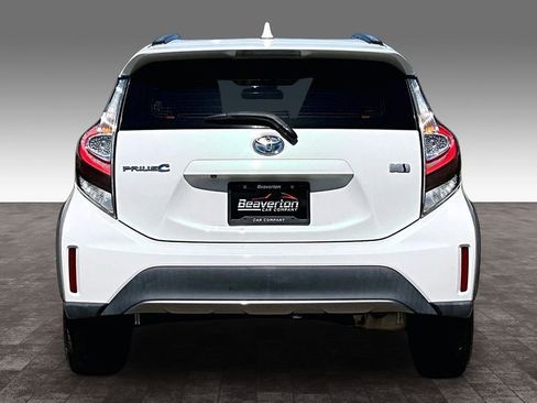 Used 2018 Toyota Prius C One w/ Carpet Mat Package FWD image 6