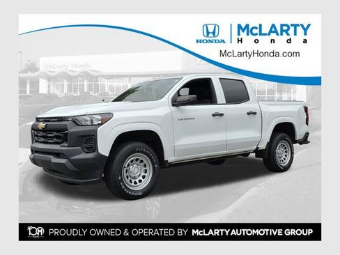Used 2023 Chevrolet Colorado W/T RWD image 1