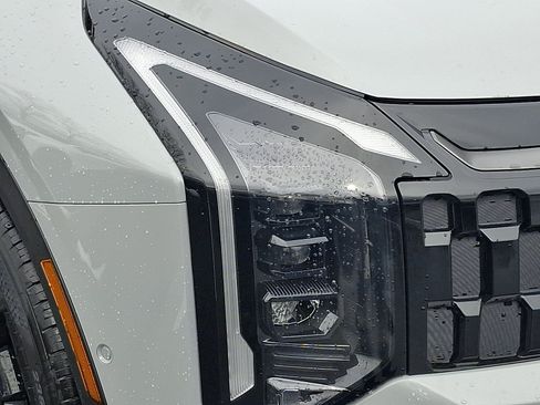 New 2026 Kia Sportage X-Line AWD/4WD image 9