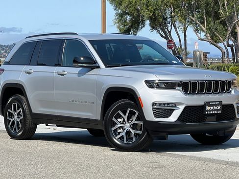 New 2025 Jeep Grand Cherokee Limited image 2