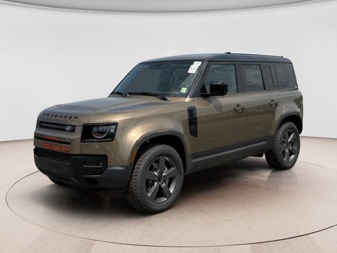 Used 2026 Land Rover Defender 110 S AWD/4WD image 1