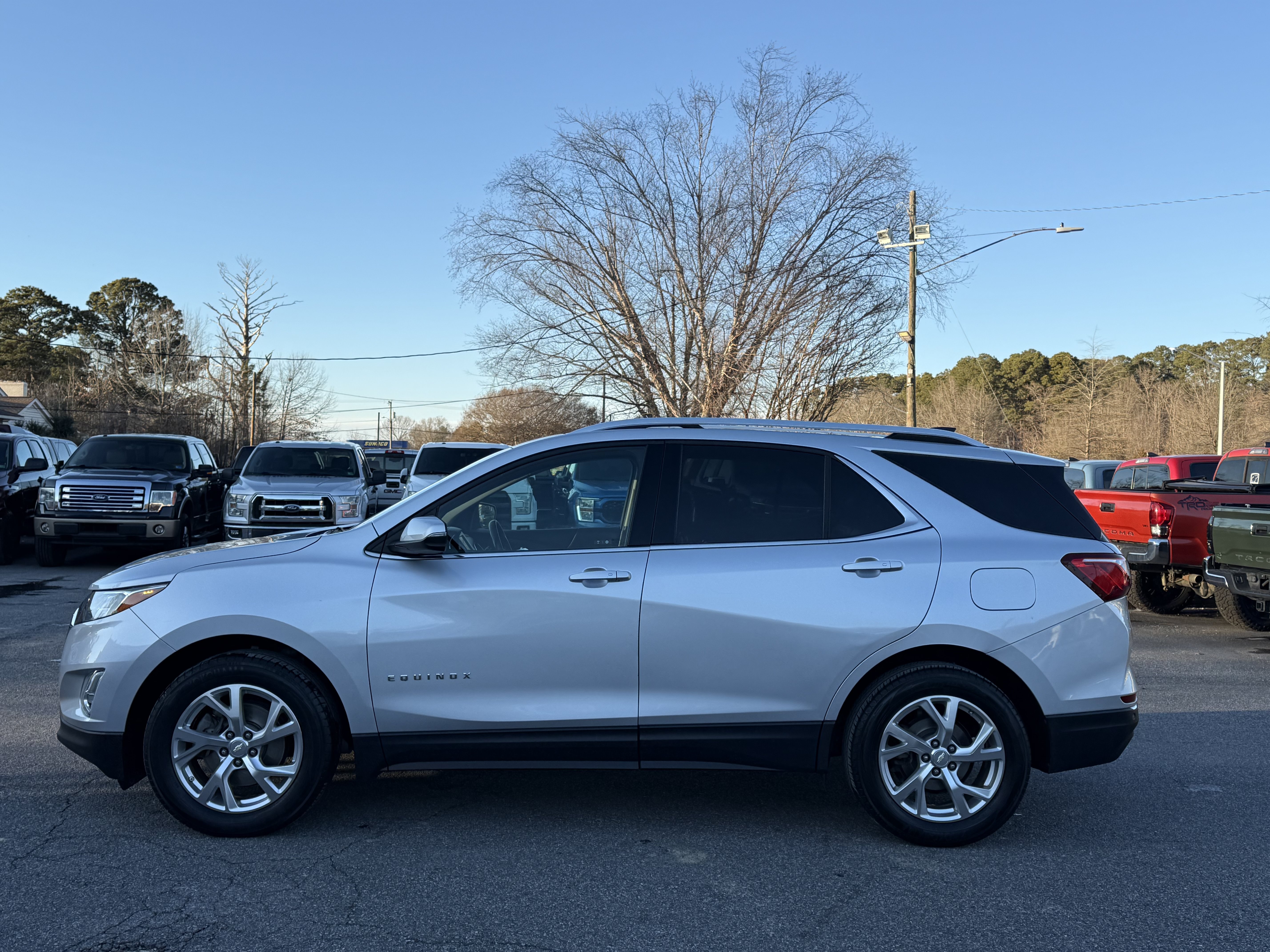 Used 2019 Chevrolet Equinox LT AWD/4WD image 44