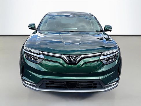 New 2025 VinFast VF 8 Eco image 2