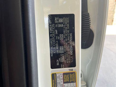 Used 2025 Kia Soul LX w/ LX Technology Package image 27