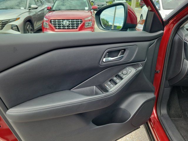 Certified 2026 Nissan Rogue SV FWD image 17