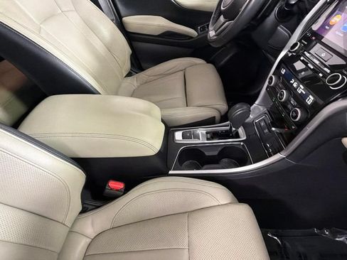 Used 2019 Subaru Ascent Limited AWD/4WD image 38