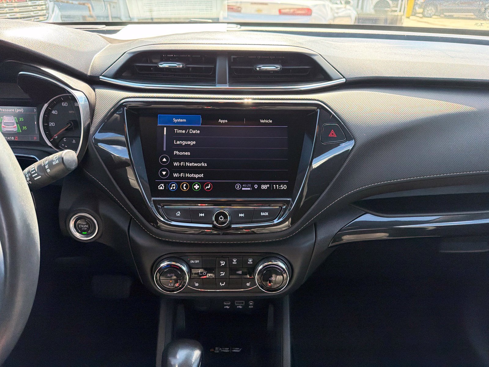 Used 2021 Chevrolet TrailBlazer ACTIV w/ Sun and Liftgate Package FWD image 10