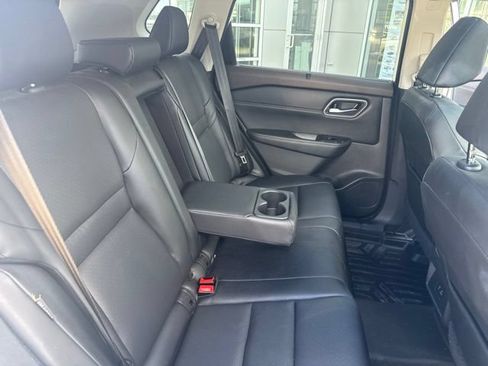 Used 2021 Nissan Rogue SV w/ Premium Package AWD/4WD image 28